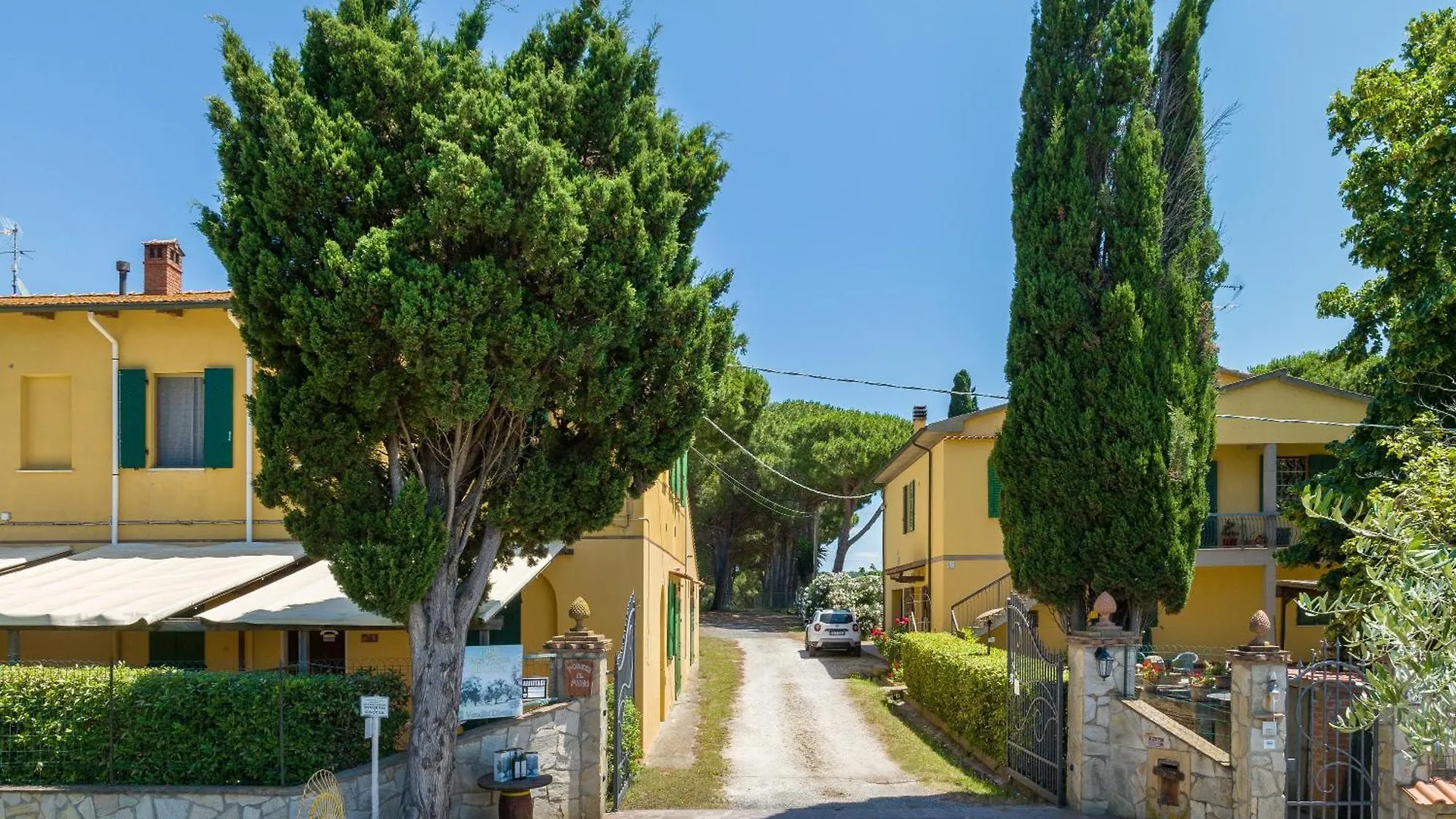 Il Pino - Monolocale Lavanda Villa Cecina  0*, Cecina (Livorno) Italy